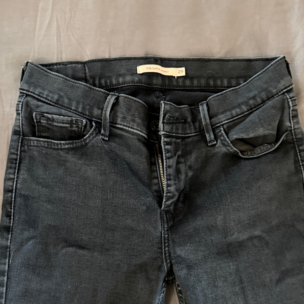 Women's Levi Black Skinny Jeans